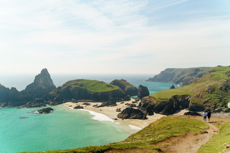 Stunning wedding proposal at Kynance Cove 51 best beach to propose in Cornwall