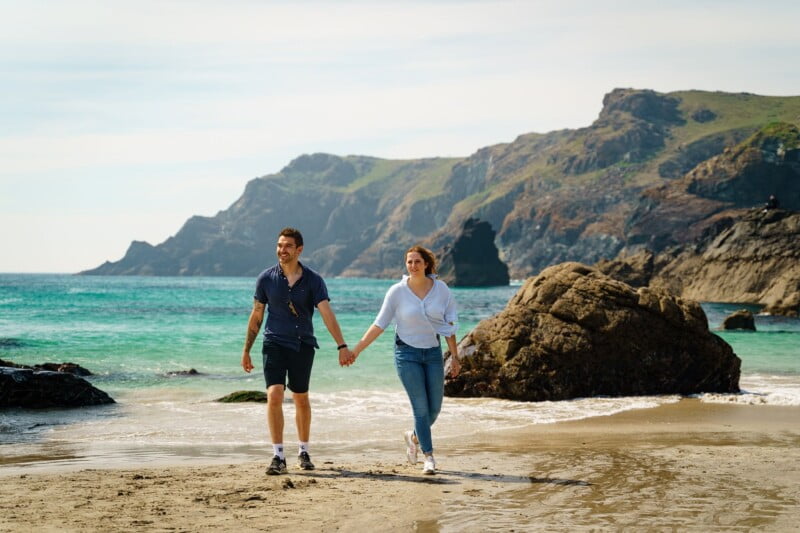 Stunning wedding proposal at Kynance Cove 59 romantic proposal in cornwall