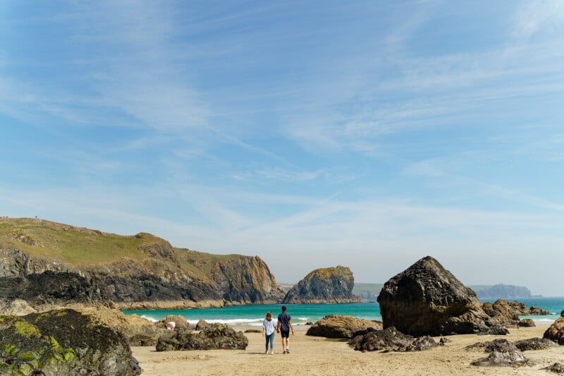 Stunning wedding proposal at Kynance Cove 29 Cornwall proposal photographer