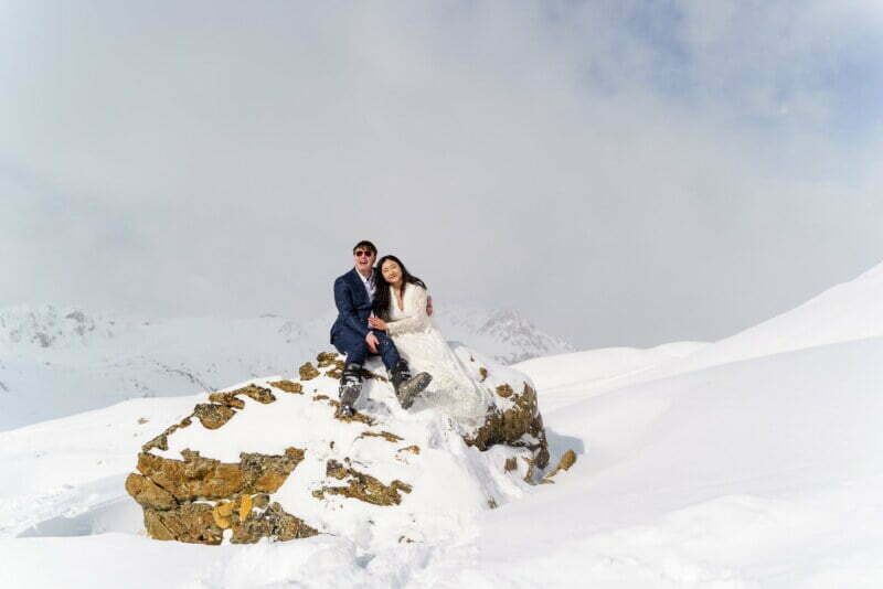 winter wedding in the french alpes