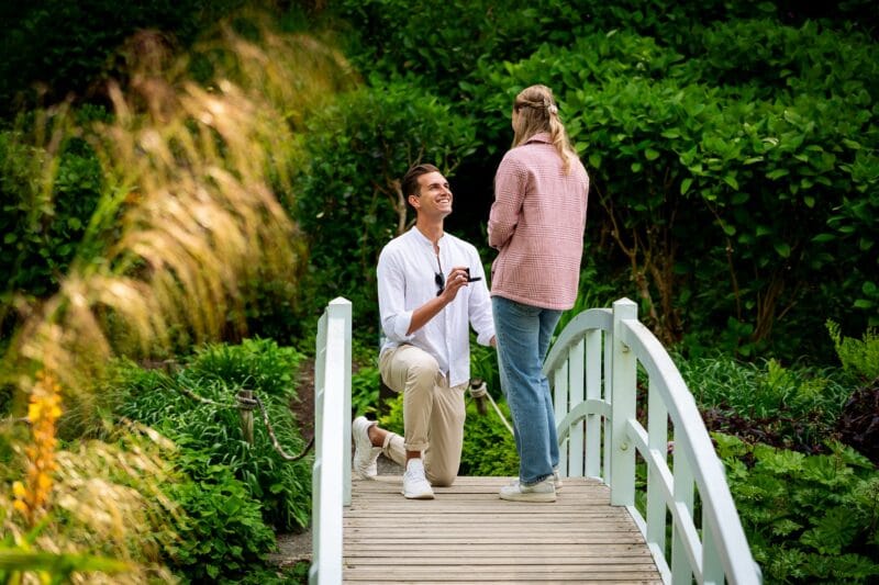 Top 10 places for a wedding proposal in Cornwall 7 trebah gardens wedding engagement shoot